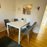 公寓式酒店 Urban Flats 3*