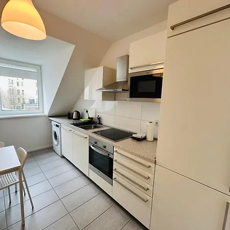 Urban Flats Aparthotel 3*