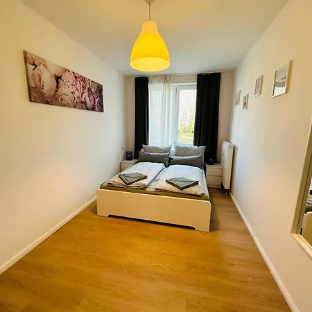 Urban Flats Aparthotel 3*