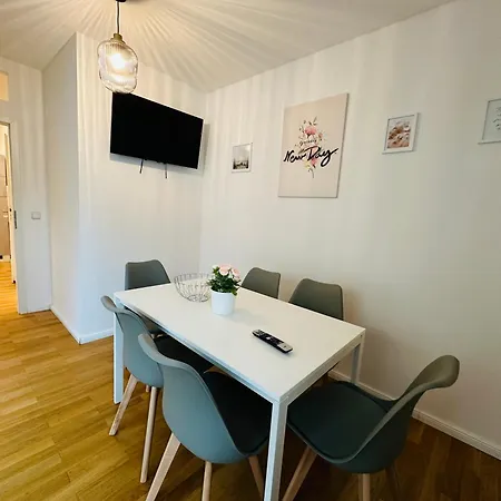 Aparthotel Urban Flats 3*