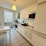 Urban Flats 3*