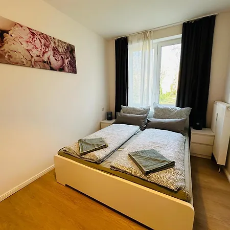 Urban Flats 3*